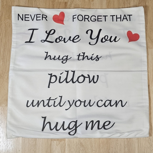 NWT✨️Love Text Pillowcase - Picture 2 of 8
